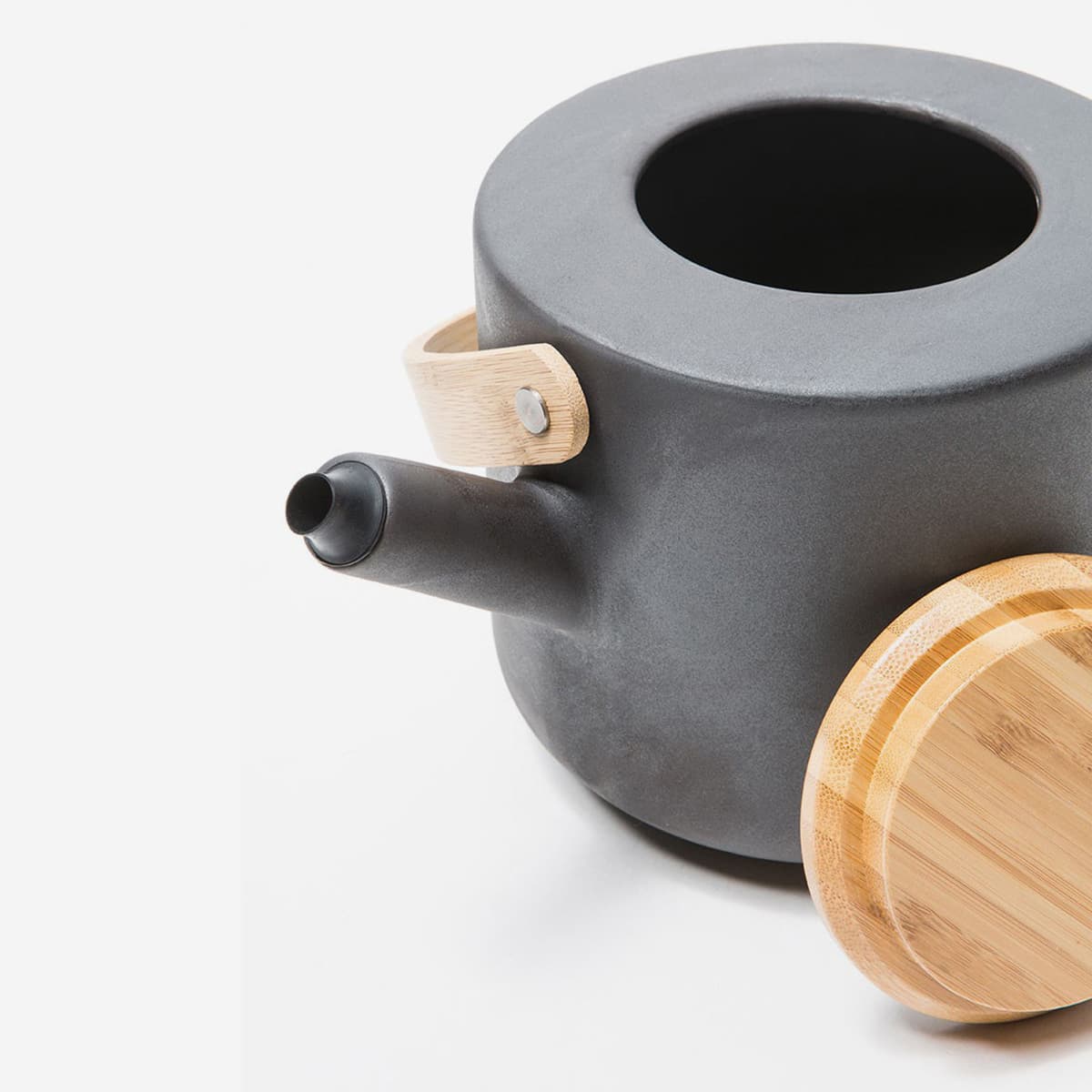 Theo teapot